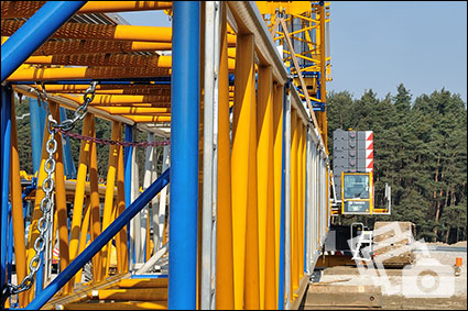 Fotogalerie - Kranaufbau in der Endphase Fotogalerie - Kranaufbau in der Endphase