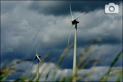 Foto - In Mausdorf weht der Wind - WEA1 + WEA2 - 11.05.2014